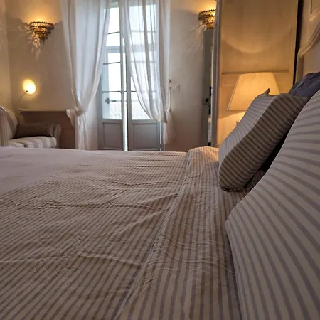 Bed & Breakfast Les Chapeliers Claviers