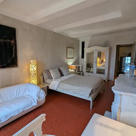Les Chapeliers 3* Claviers