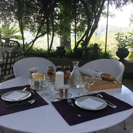 Bed & Breakfast Les Chapeliers 3*